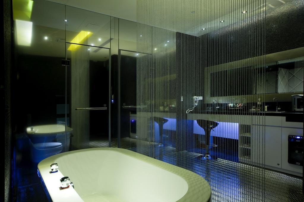 Wego Funtel - Dazhi Branch Motel Taipei Bagian luar foto